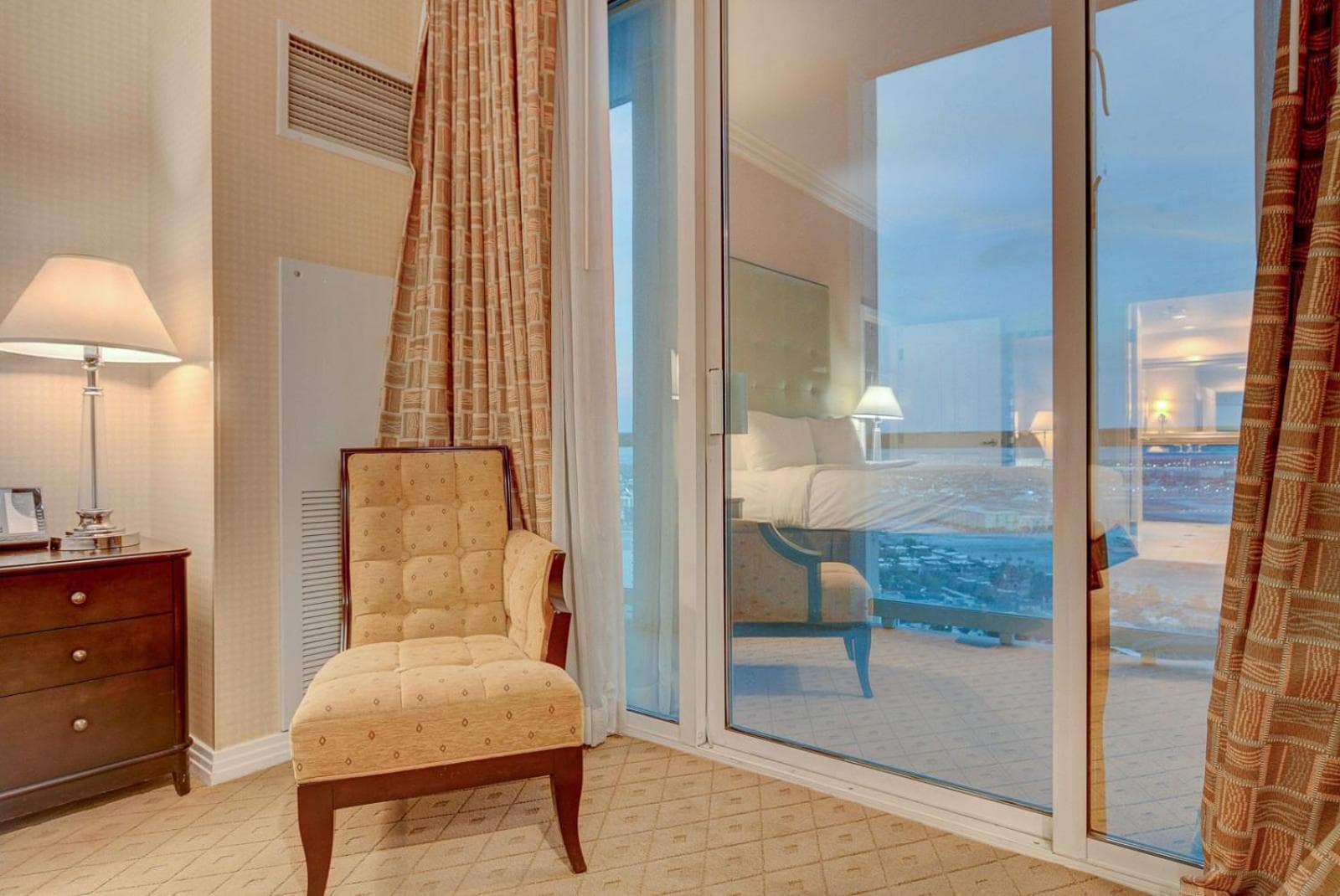 Lumiere Suite at MGM Signature Tower 1 with Balcony 5 MIN WALK FROM F1 GRANDSTAND gallery photo in Paradise, NV — image 35