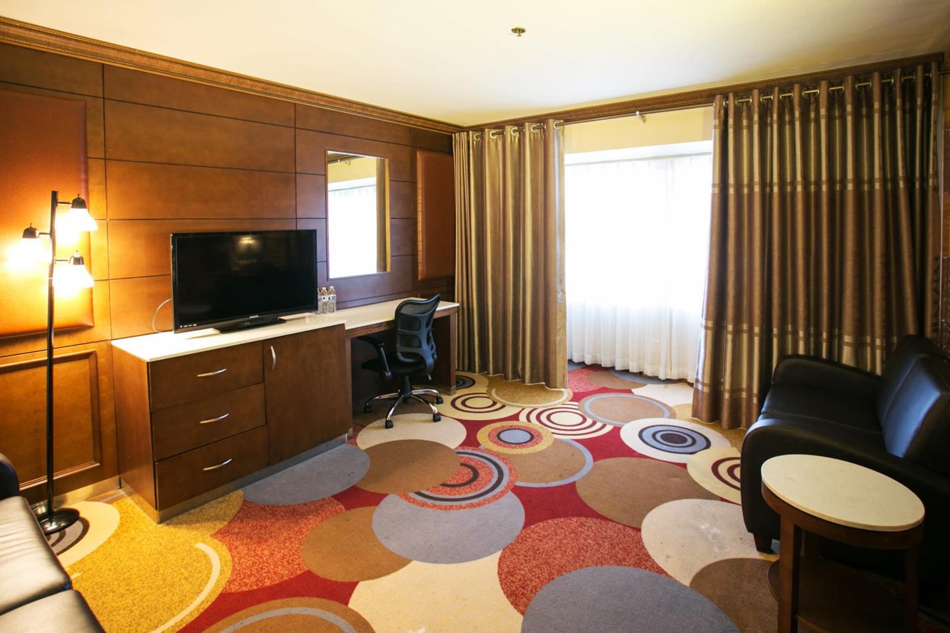LA Crystal Hotel -Los Angeles-Long Beach Area gallery photo in Carson, CA — image 104