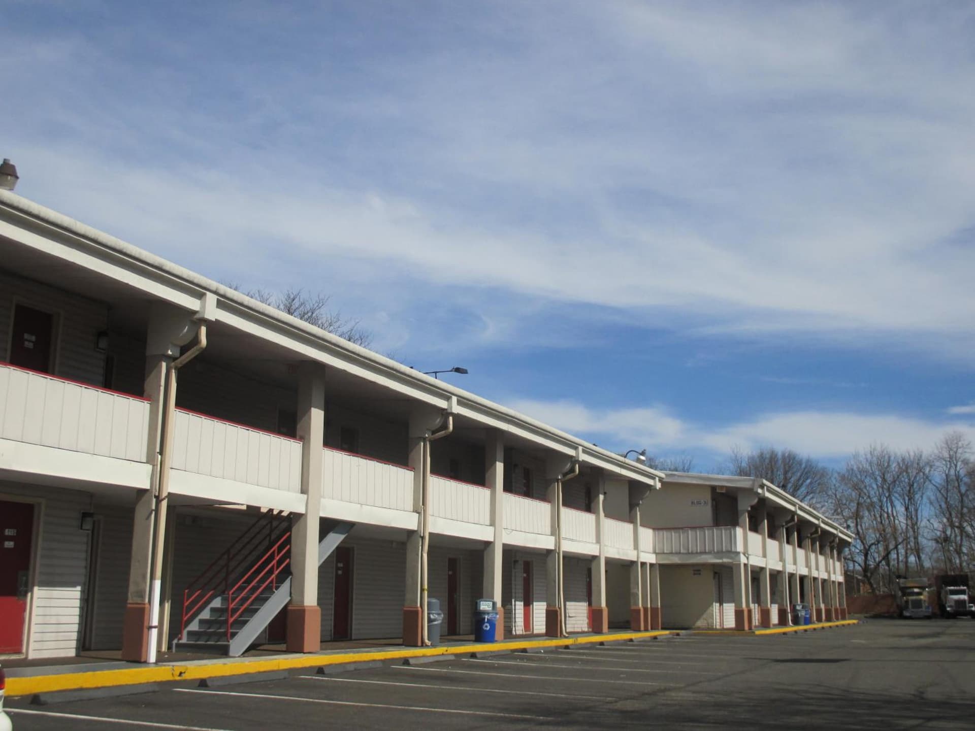 Red Carpet Inn - New Brunswick featured exterior or lobby in New Brunswick, NJ — similar hotel