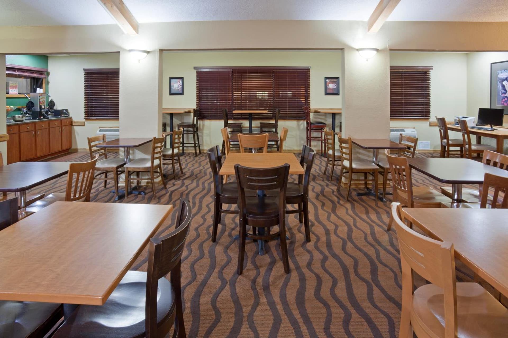 AmericInn by Wyndham Fargo West Acres gallery photo in Fargo, ND — image 38