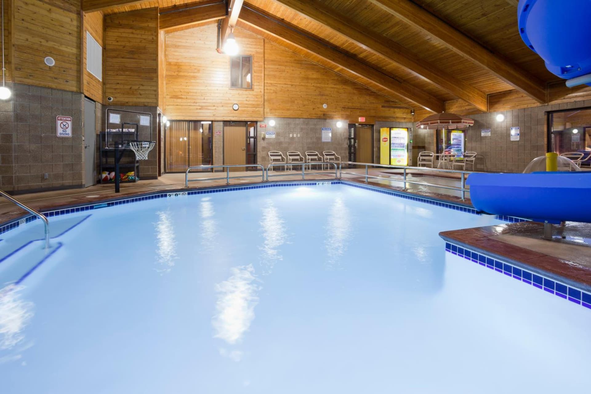AmericInn by Wyndham Fargo West Acres gallery photo in Fargo, ND — image 30