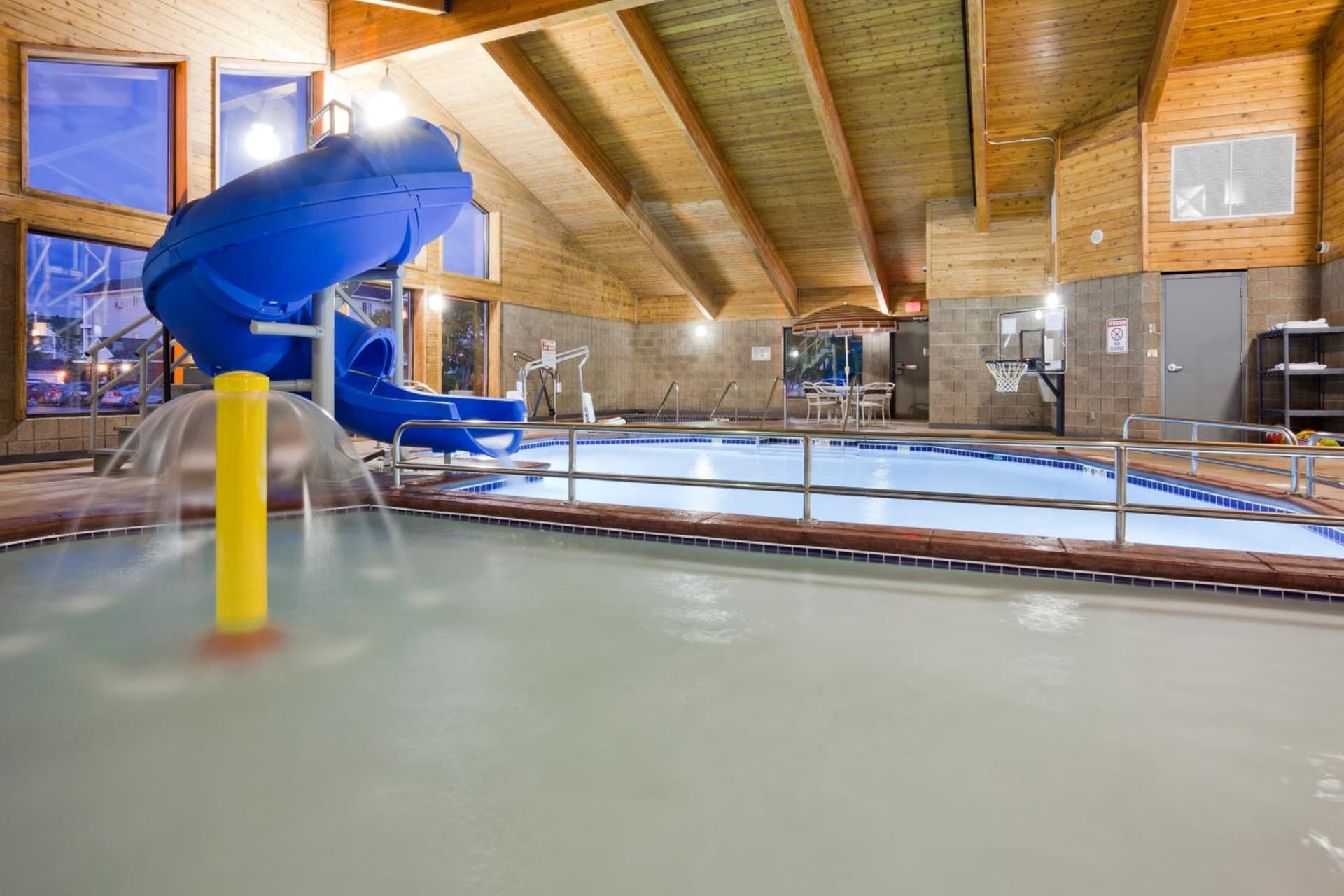 AmericInn by Wyndham Fargo West Acres gallery photo in Fargo, ND — image 9