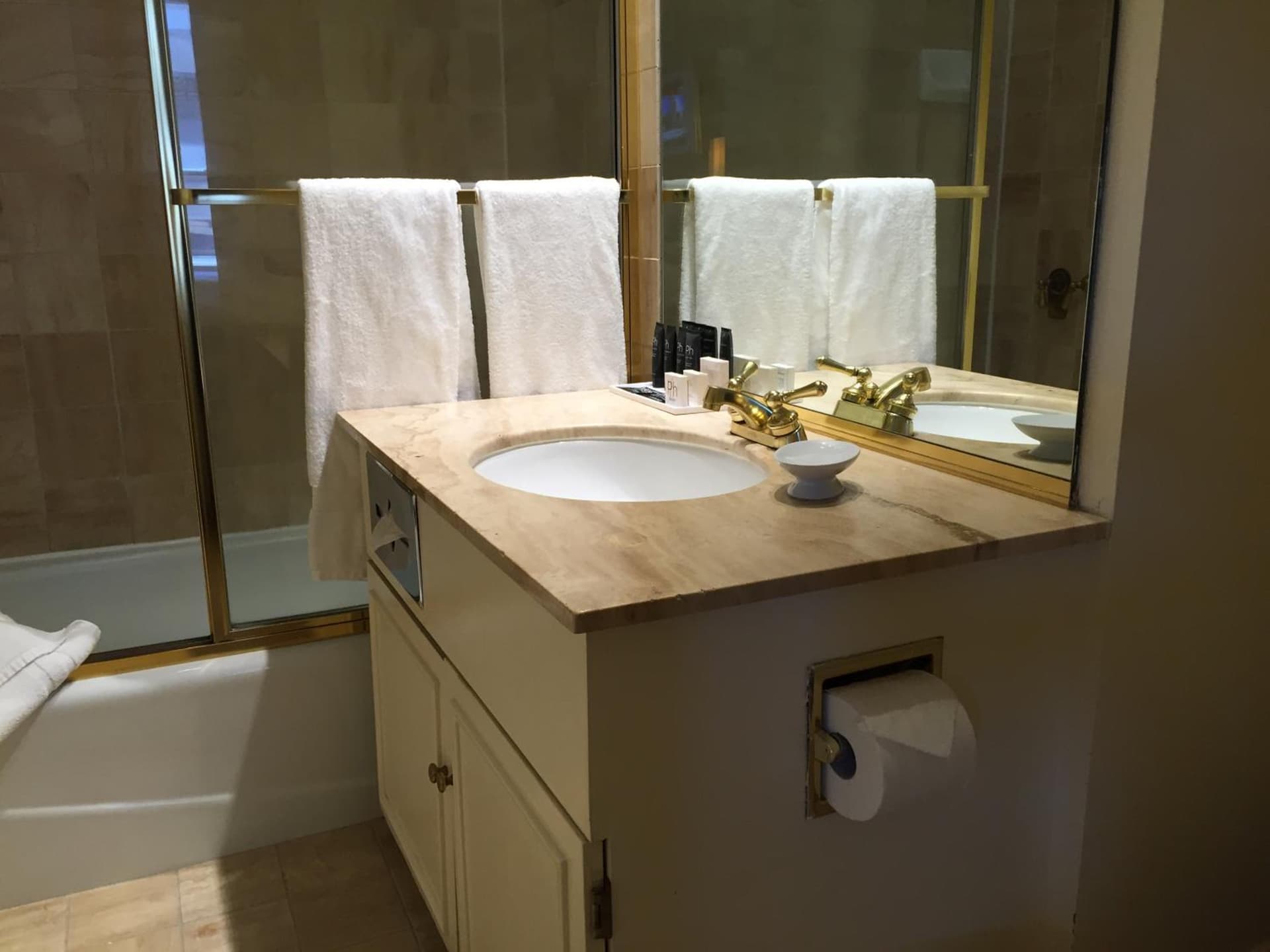Kensington Park Hotel gallery photo in San Francisco, CA — image 8