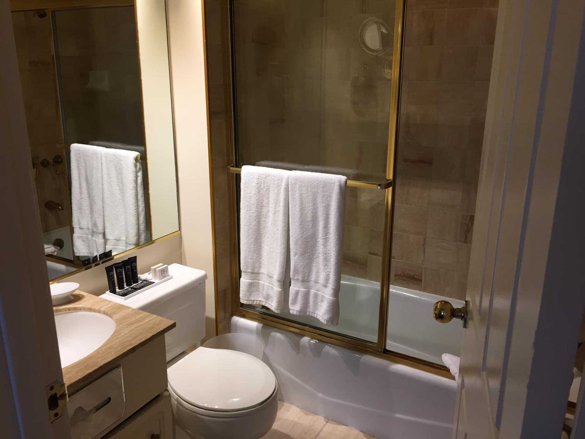 Kensington Park Hotel gallery photo in San Francisco, CA — image 19