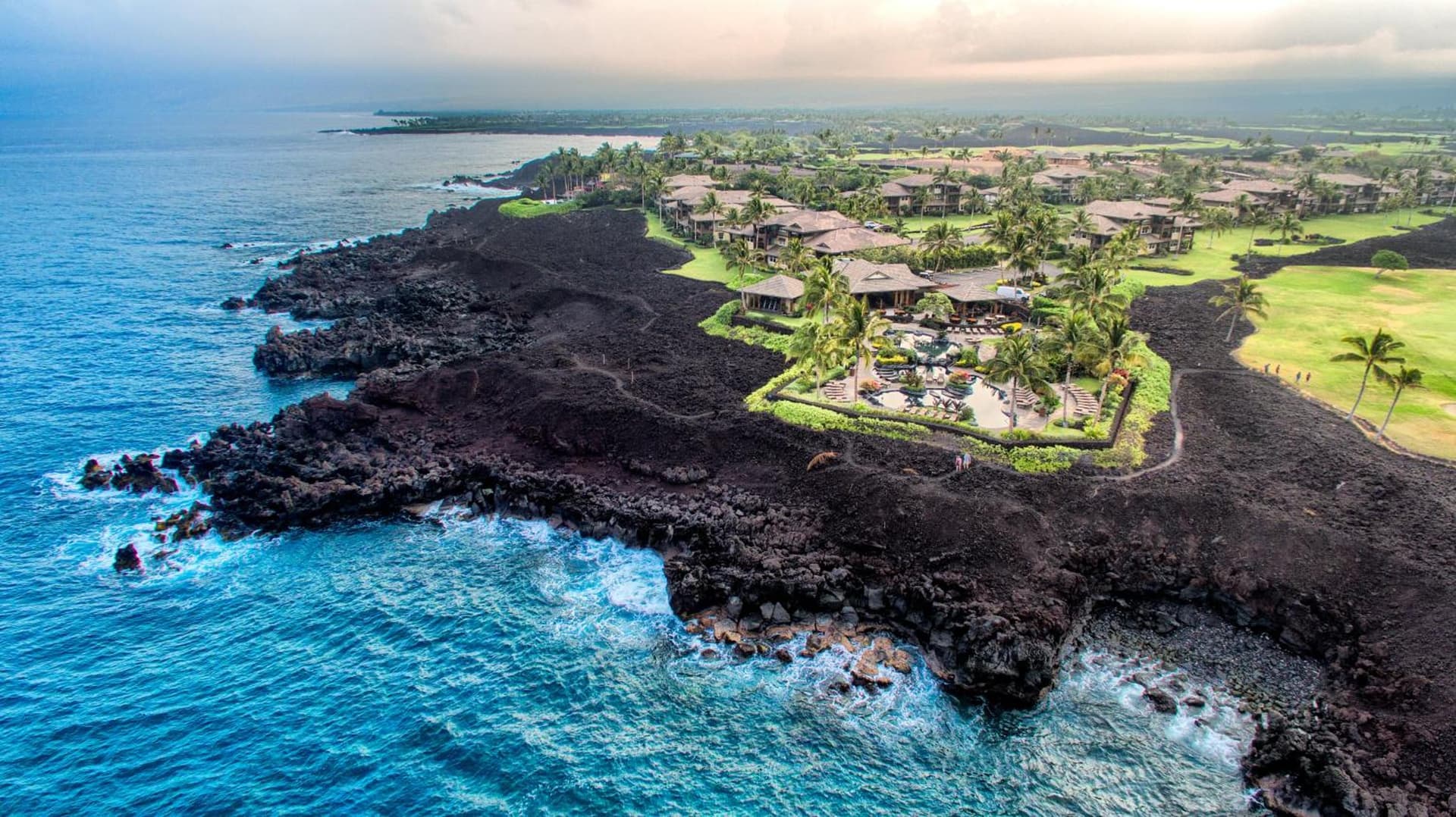 Castle Hali'i Kai at Waikoloa featured exterior or lobby in Waikoloa, HI — similar hotel