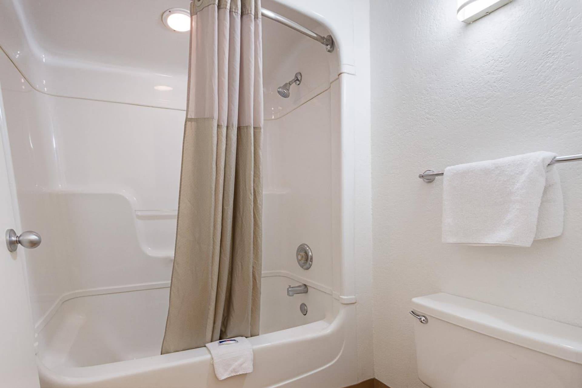 Motel 6-Mesa, AZ - South gallery photo in Mesa, AZ — image 7