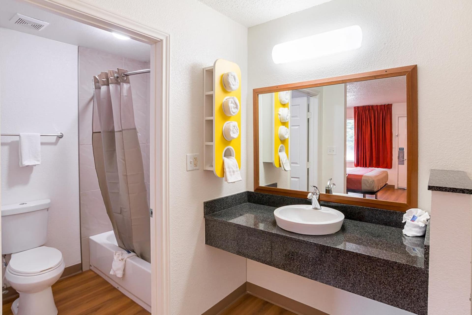 Motel 6-Grand Prairie, TX - Near Six Flags Drive gallery photo in Grand Prairie, TX — image 32