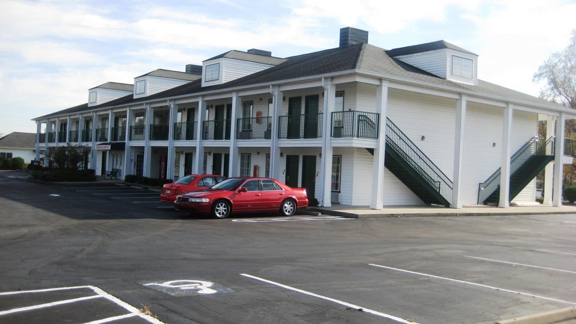 American Motel - Lenoir property views in Lenoir, NC — gallery photo 3