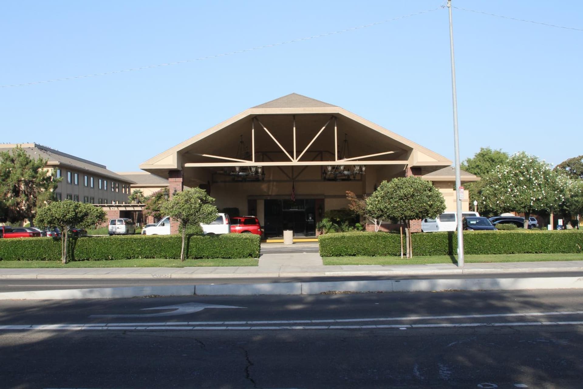 University Square Hotel featured exterior or lobby in Fresno, CA — similar hotel