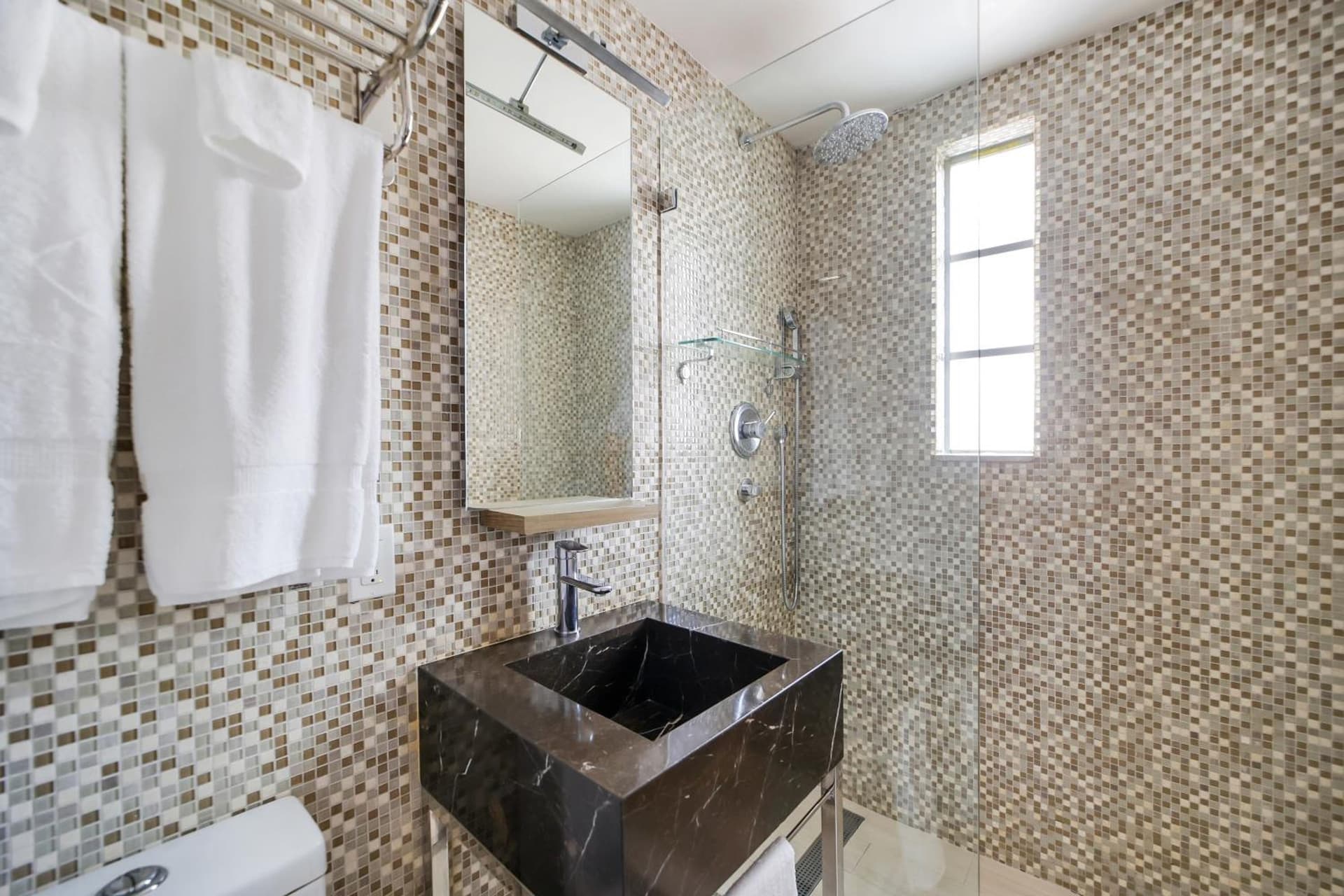 Alamo Hotel property views in Miami Beach, FL — gallery photo 3