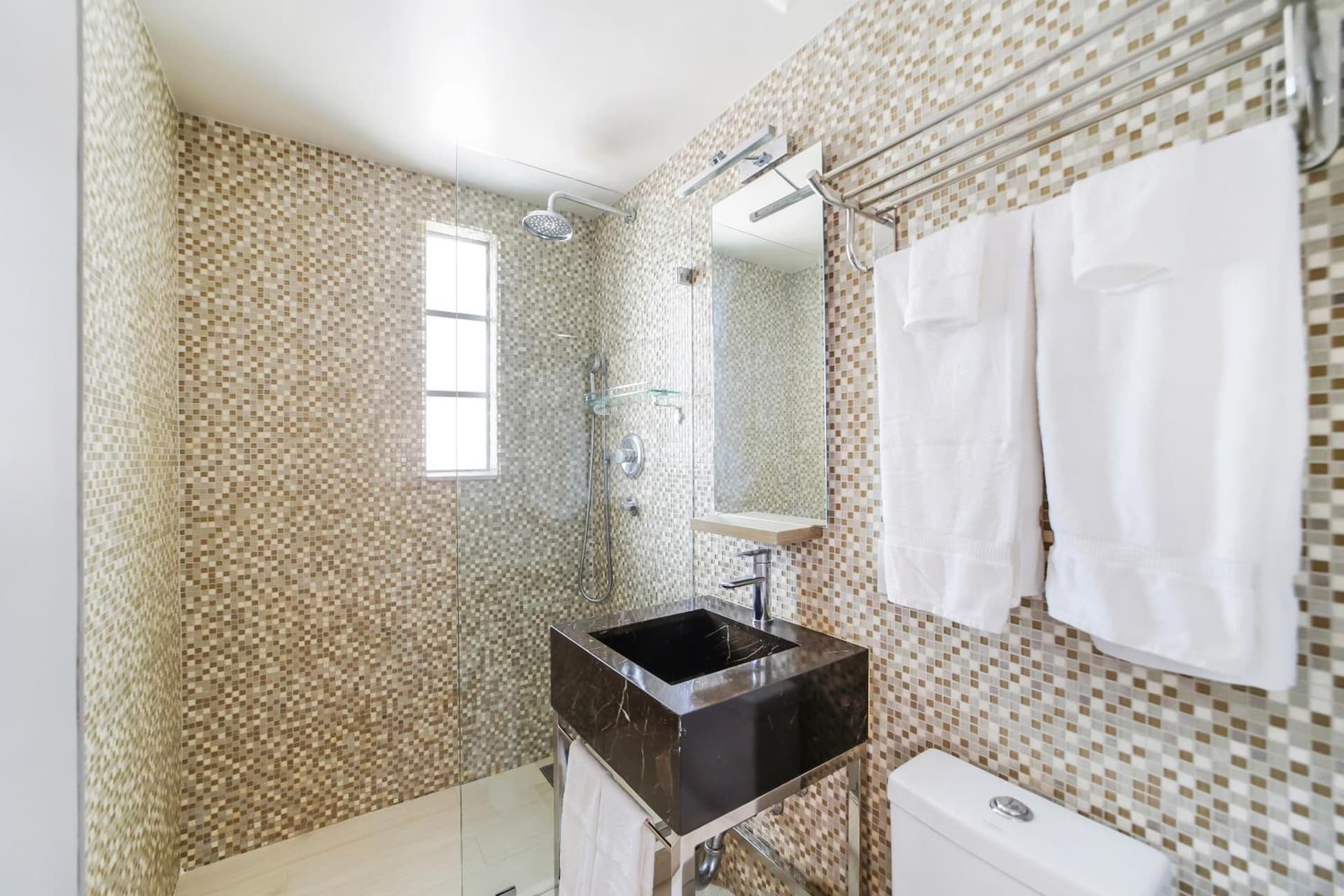 Alamo Hotel interior in Miami Beach, FL — gallery photo 2