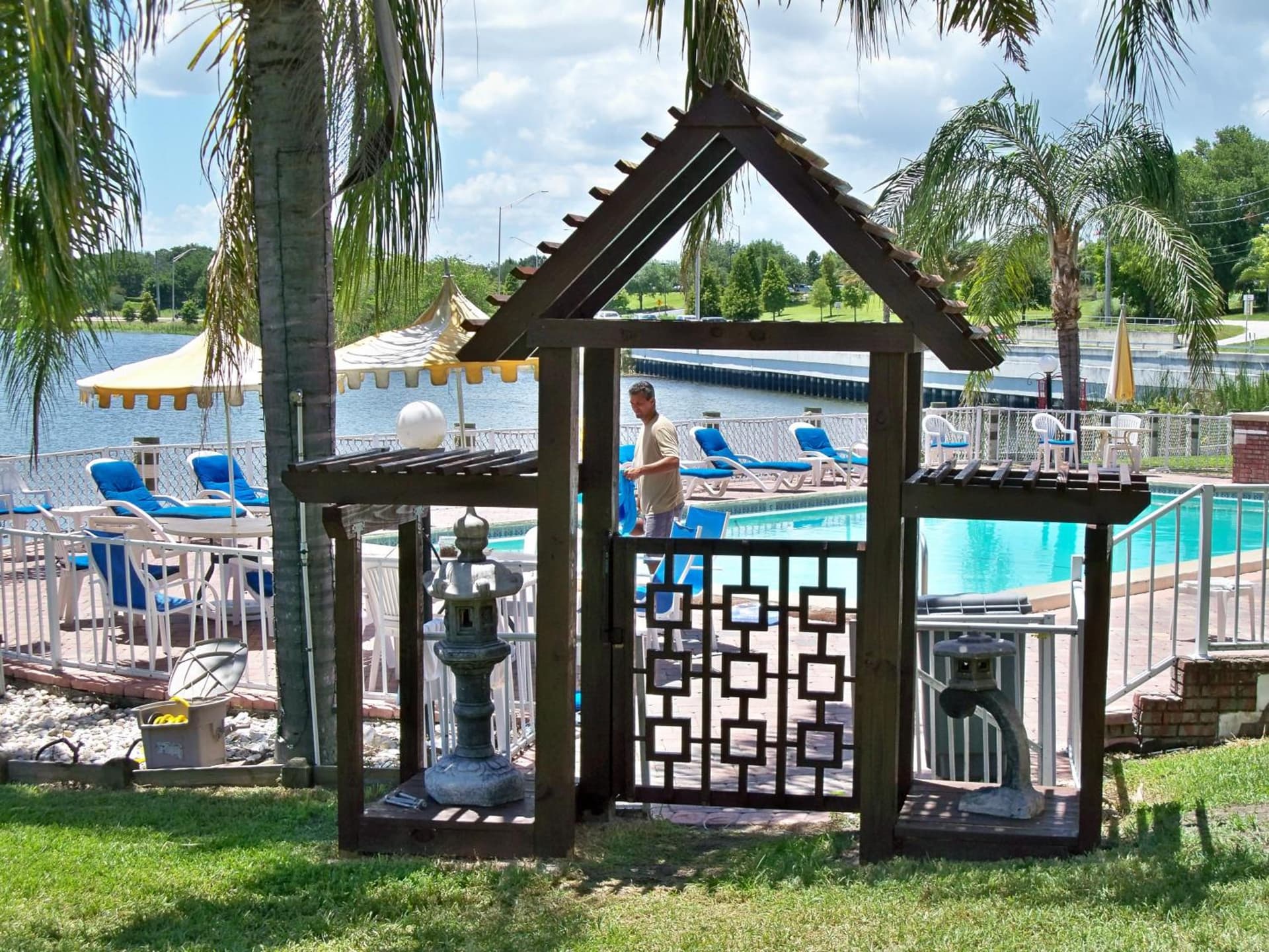 Lake Roy Beach Inn - Winter Haven property views in Winter Haven, FL — gallery photo 3