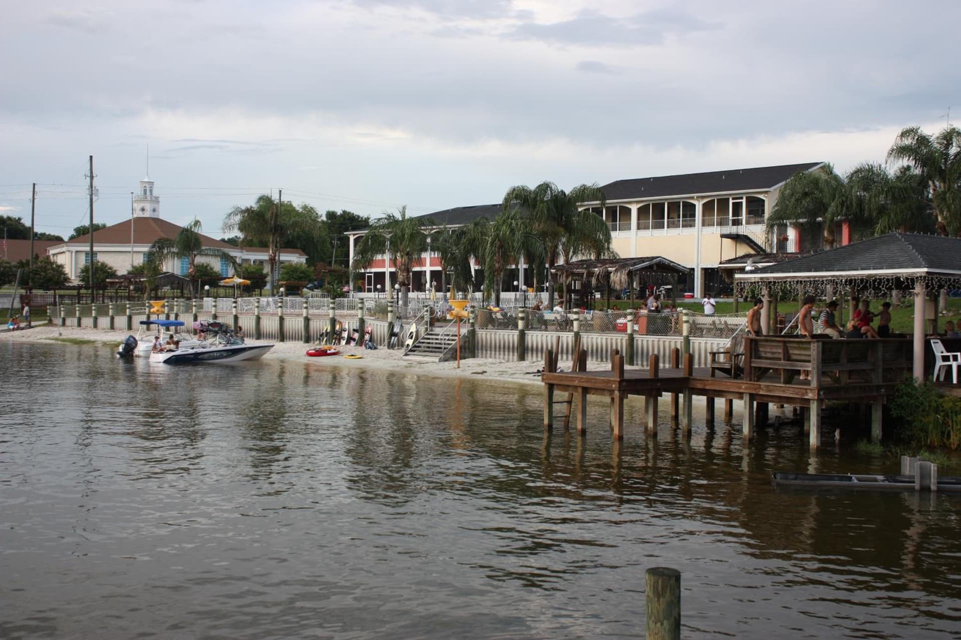 Lake Roy Beach Inn - Winter Haven gallery photo in Winter Haven, FL — image 19