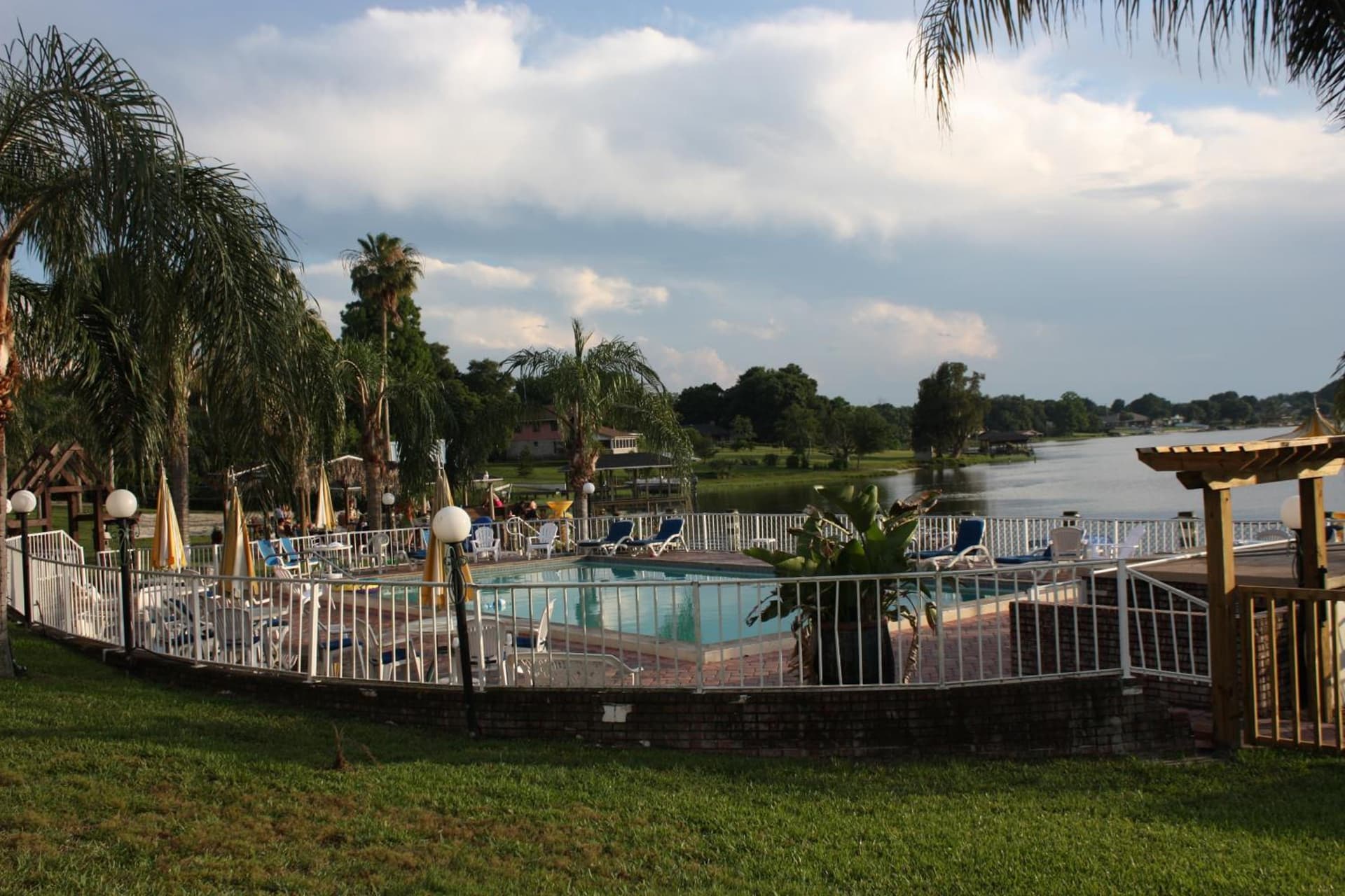 Lake Roy Beach Inn - Winter Haven gallery photo in Winter Haven, FL — image 18