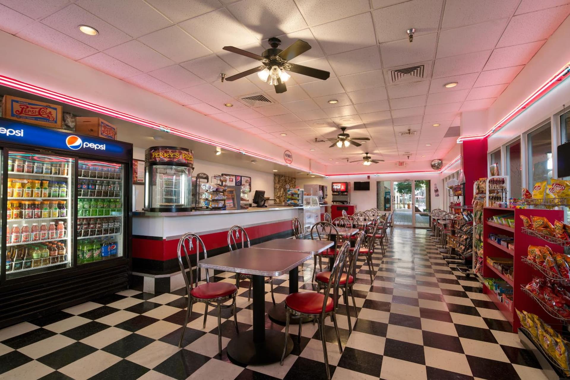 Ramada by Wyndham Kissimmee Gateway - Free Theme Park Shuttle gallery photo in Orlando, FL — image 68