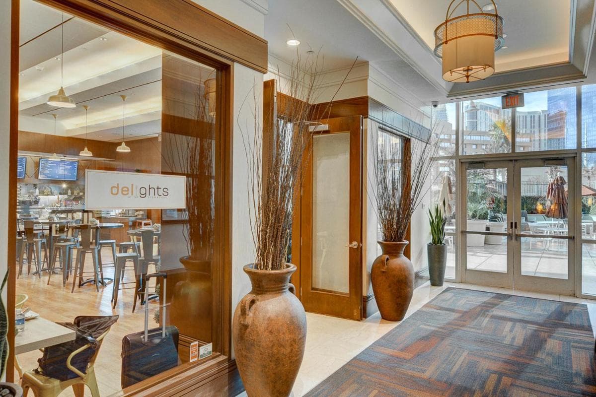 Sierra Studio at MGM Signature Tower 1 with Balcony Strip View 5 MIN WALK FROM F1 GRANDSTAND gallery photo in Paradise, NV — image 6