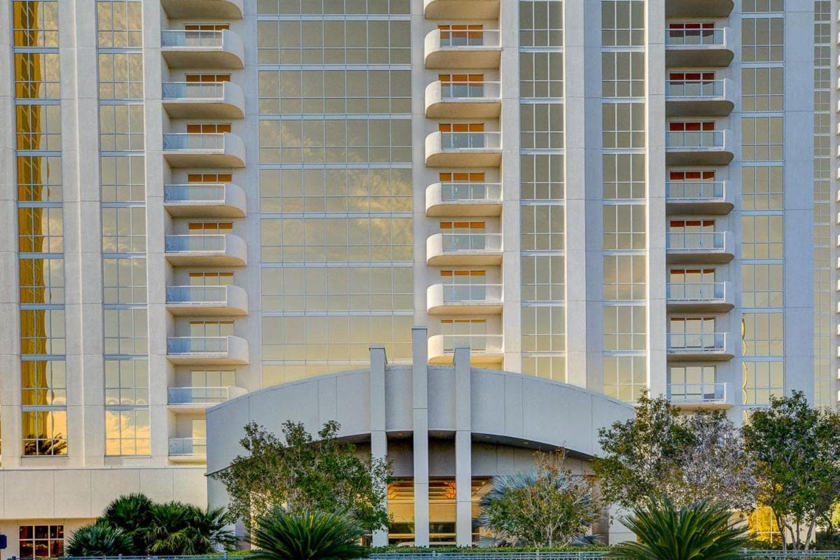 Sierra Studio at MGM Signature Tower 1 with Balcony Strip View 5 MIN WALK FROM F1 GRANDSTAND gallery photo in Paradise, NV — image 14