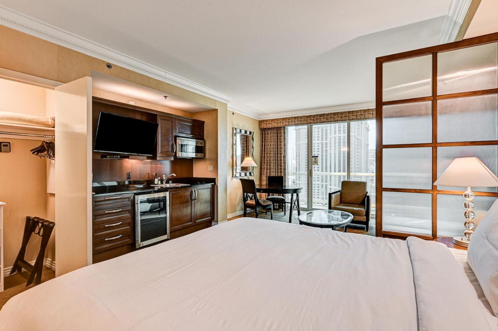 Sierra Studio at MGM Signature Tower 1 with Balcony Strip View 5 MIN WALK FROM F1 GRANDSTAND gallery photo in Paradise, NV — image 45