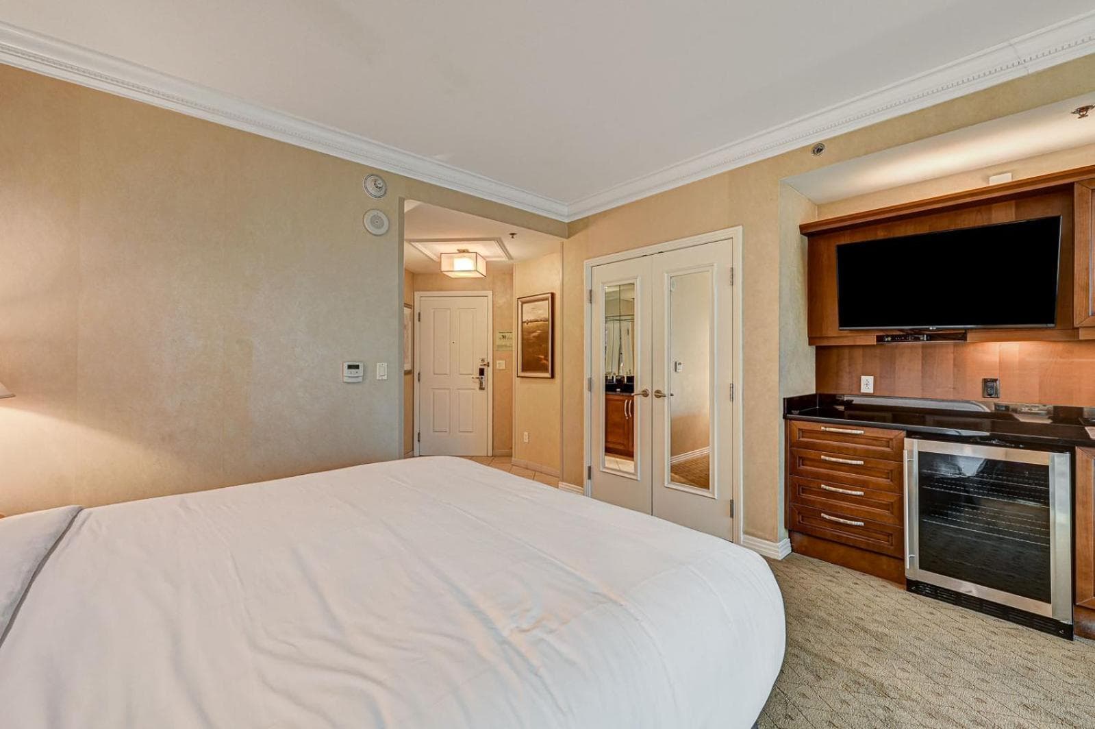 Sierra Studio at MGM Signature Tower 1 with Balcony Strip View 5 MIN WALK FROM F1 GRANDSTAND gallery photo in Paradise, NV — image 52