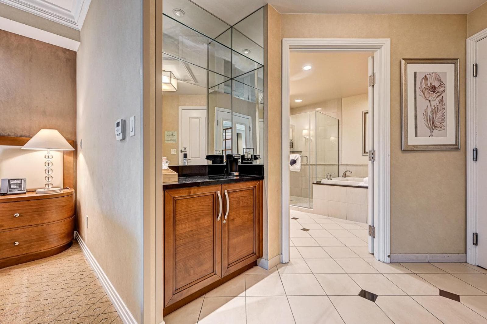 Sierra Studio at MGM Signature Tower 1 with Balcony Strip View 5 MIN WALK FROM F1 GRANDSTAND gallery photo in Paradise, NV — image 19
