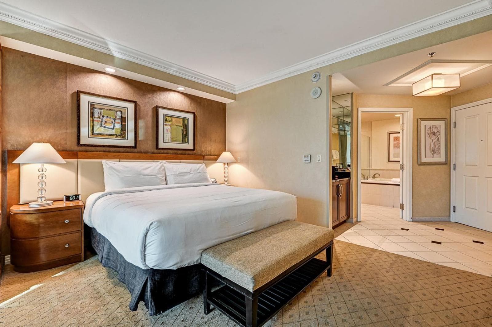 Sierra Studio at MGM Signature Tower 1 with Balcony Strip View 5 MIN WALK FROM F1 GRANDSTAND gallery photo in Paradise, NV — image 30