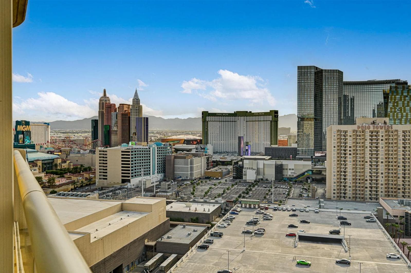 Sierra Studio at MGM Signature Tower 1 with Balcony Strip View 5 MIN WALK FROM F1 GRANDSTAND gallery photo in Paradise, NV — image 25