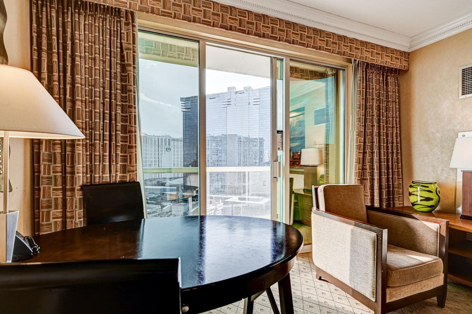Sierra Studio at MGM Signature Tower 1 with Balcony Strip View 5 MIN WALK FROM F1 GRANDSTAND gallery photo in Paradise, NV — image 35