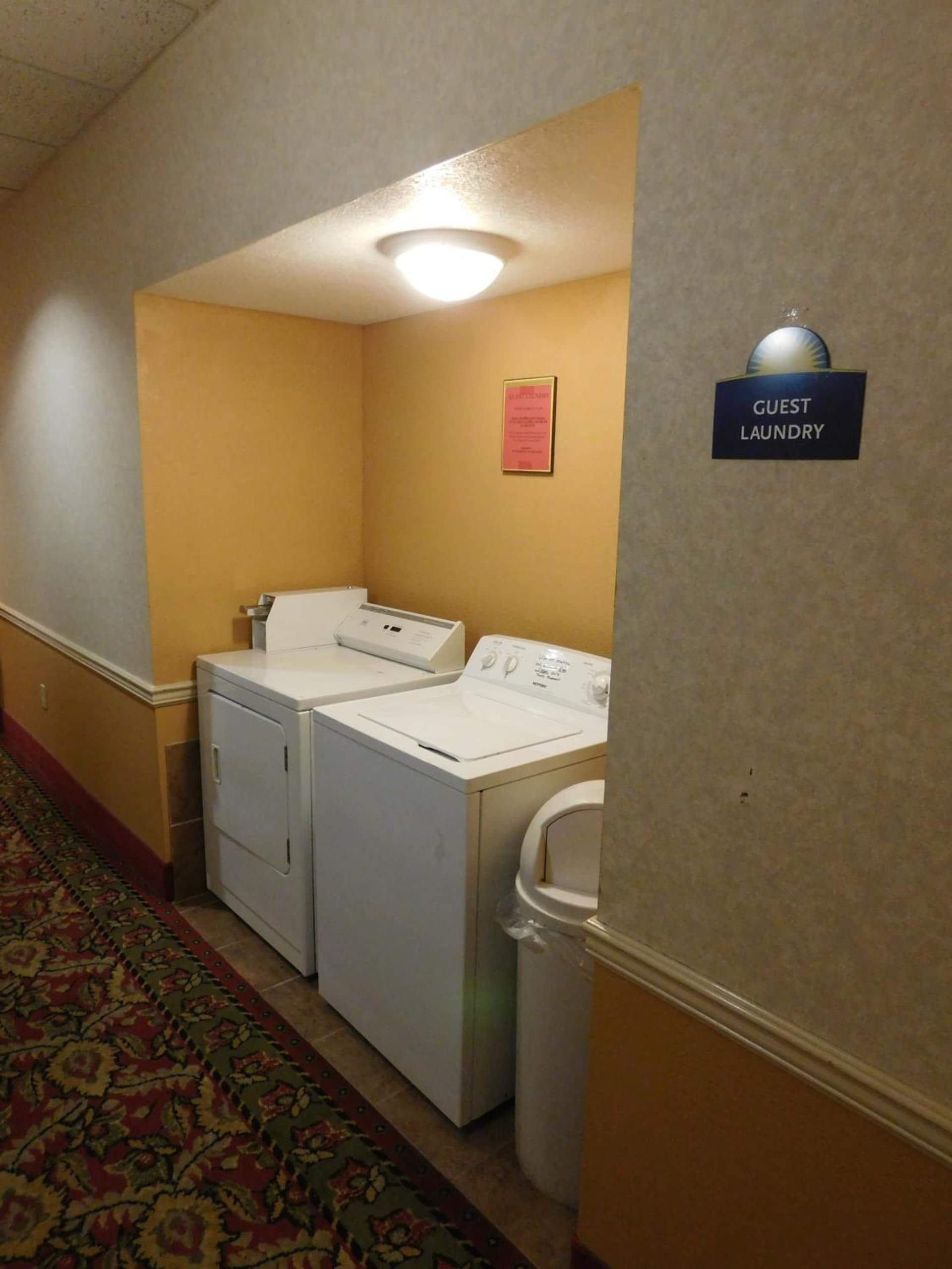 Days Inn & Suites by Wyndham Cedar Rapids gallery photo in Cedar Rapids, IA — image 19