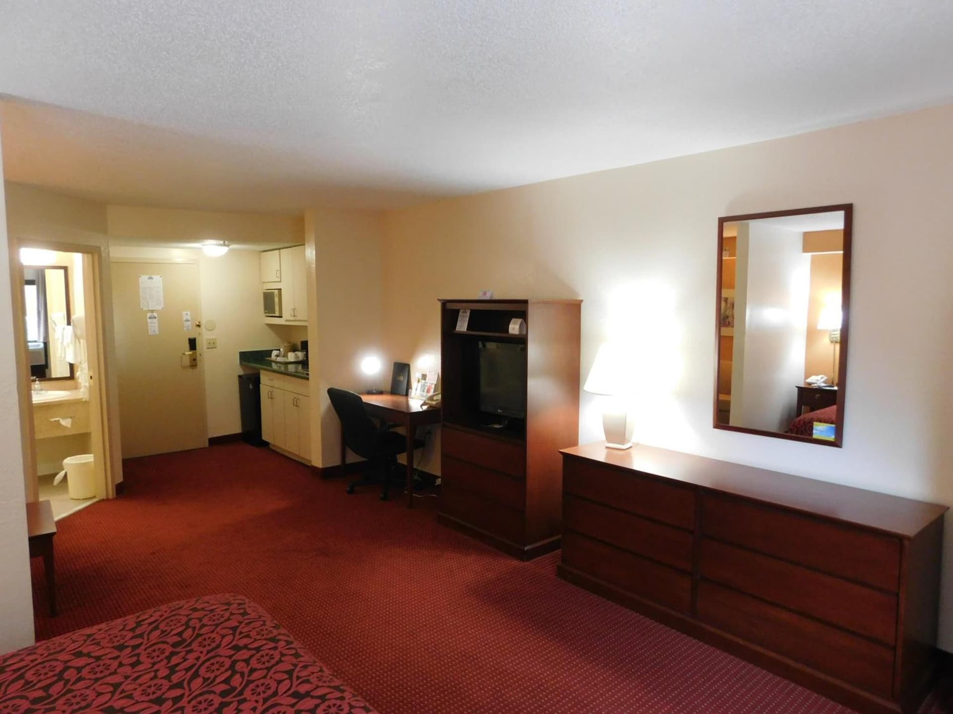 Days Inn & Suites by Wyndham Cedar Rapids gallery photo in Cedar Rapids, IA — image 27
