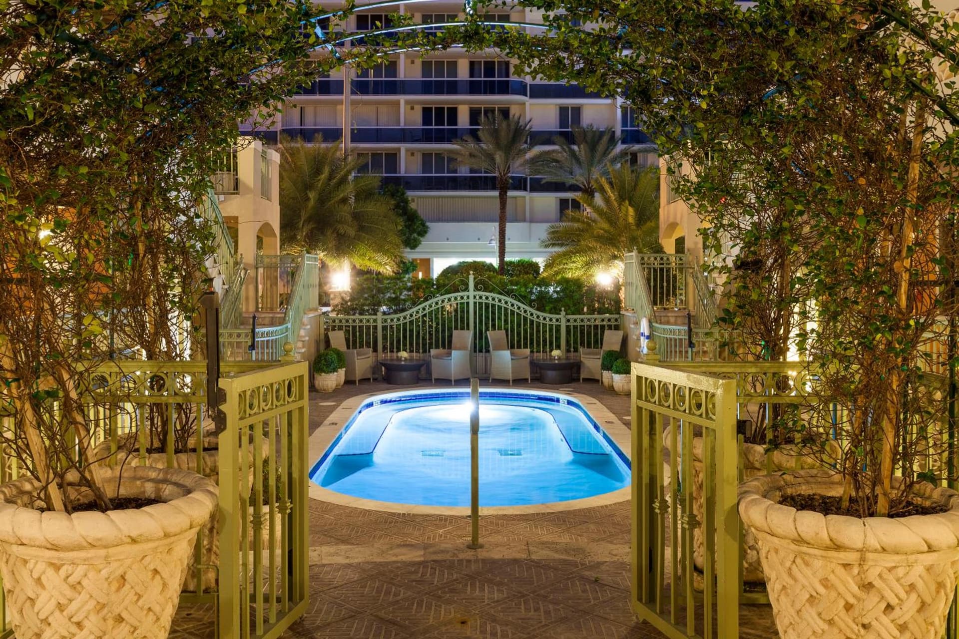 Sun Harbour Boutique Hotel interior in Miami Beach, FL — gallery photo 2