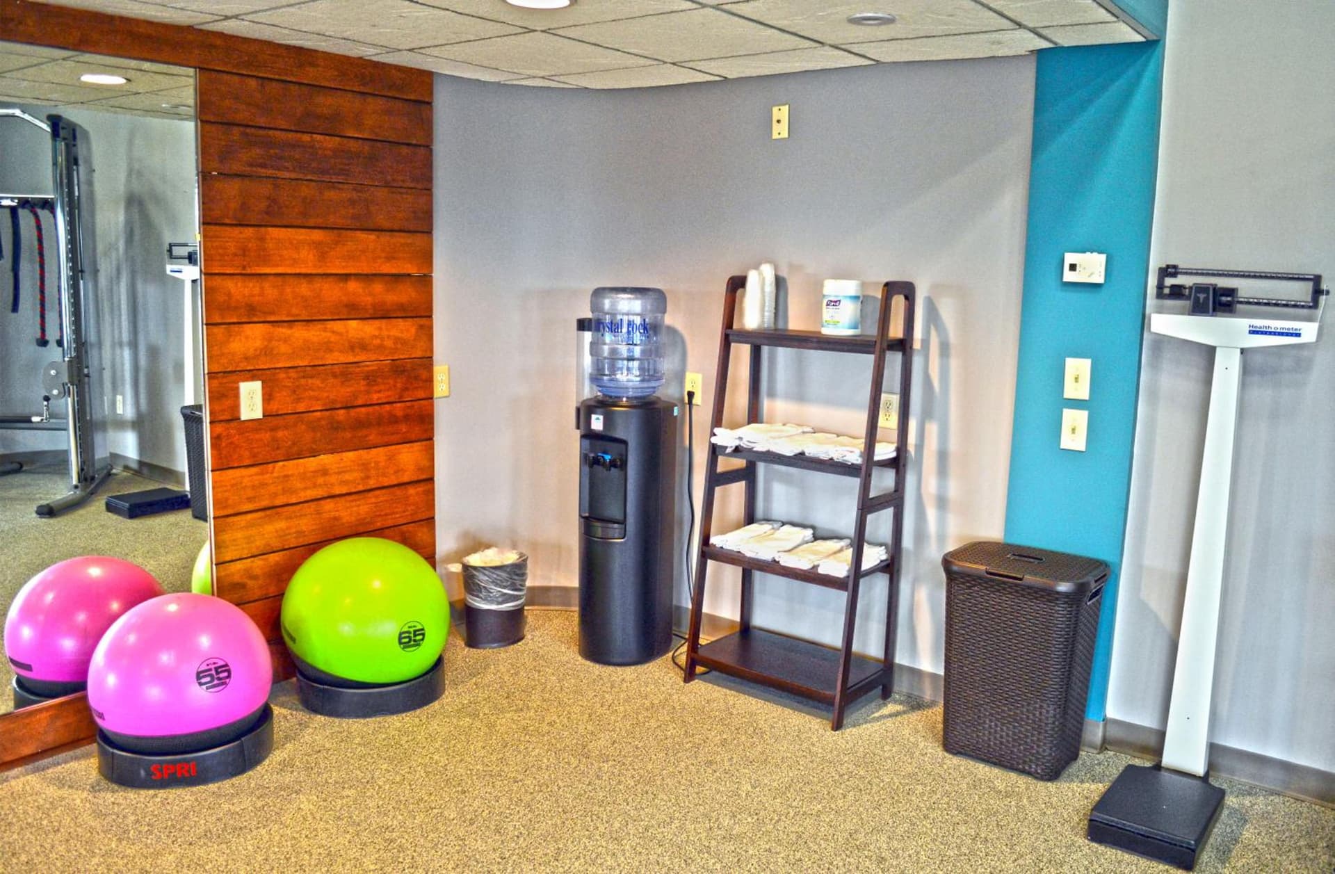 Holiday Inn & Suites Syracuse Airport - Liverpool by IHG gallery photo in Liverpool, NY — image 16