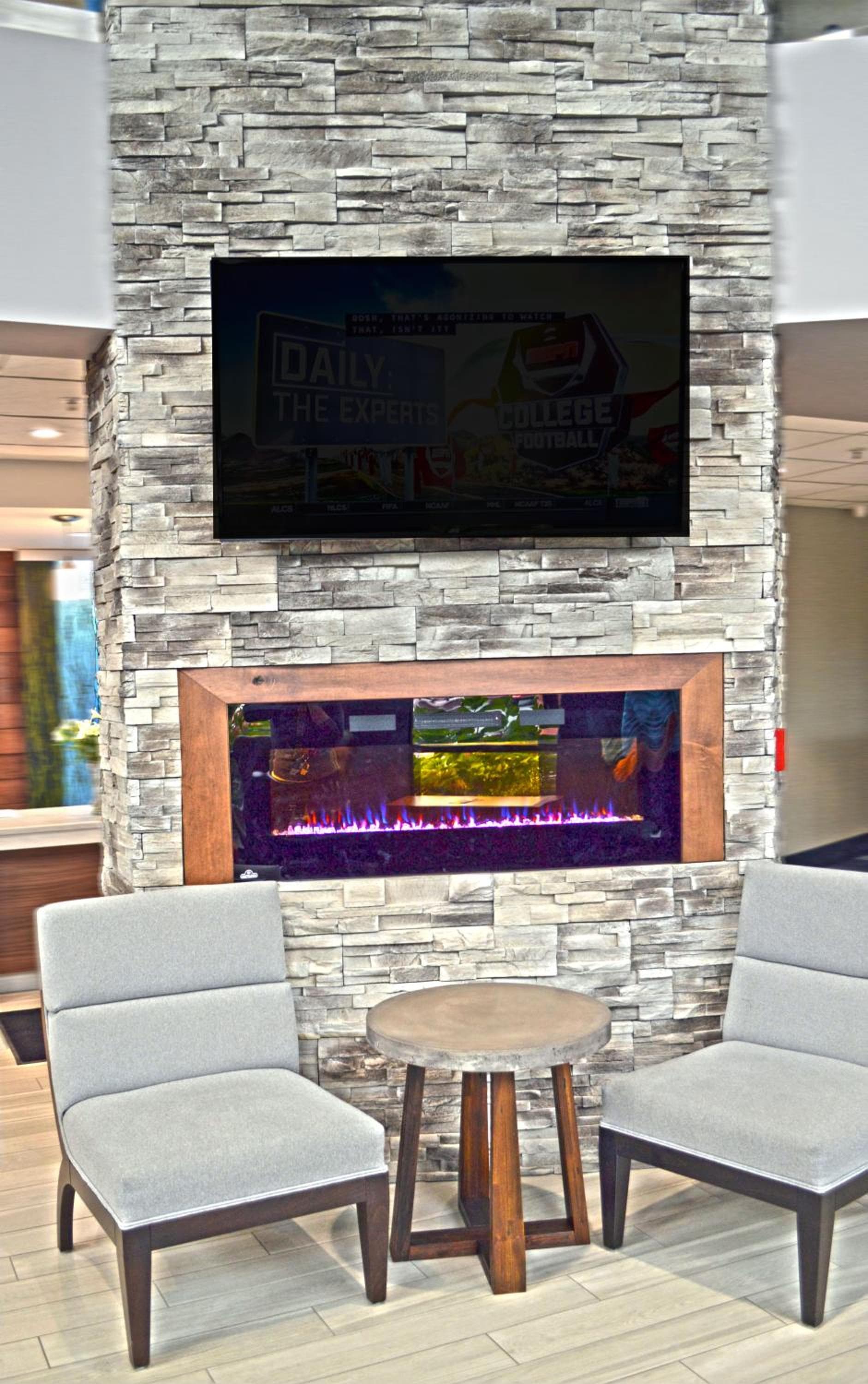Holiday Inn & Suites Syracuse Airport - Liverpool by IHG gallery photo in Liverpool, NY — image 42