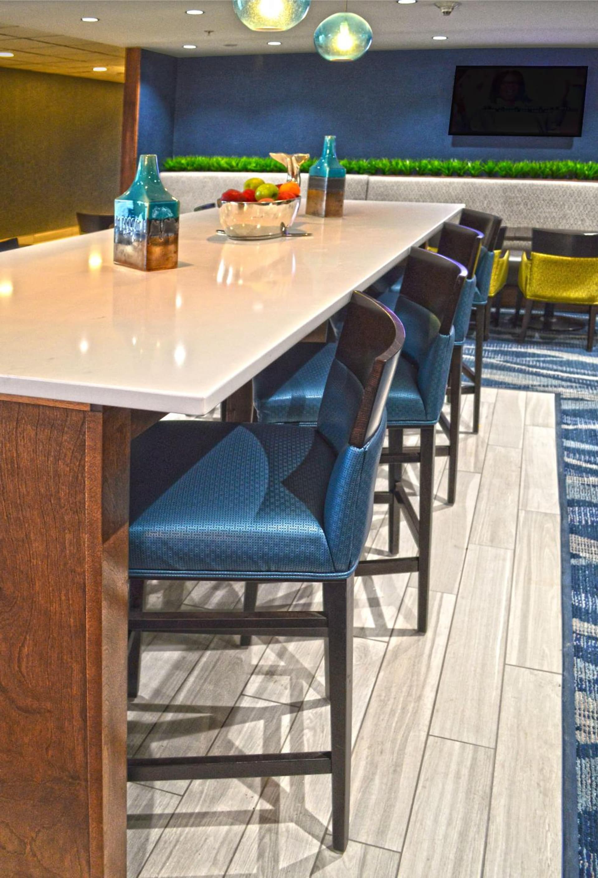 Holiday Inn & Suites Syracuse Airport - Liverpool by IHG gallery photo in Liverpool, NY — image 38