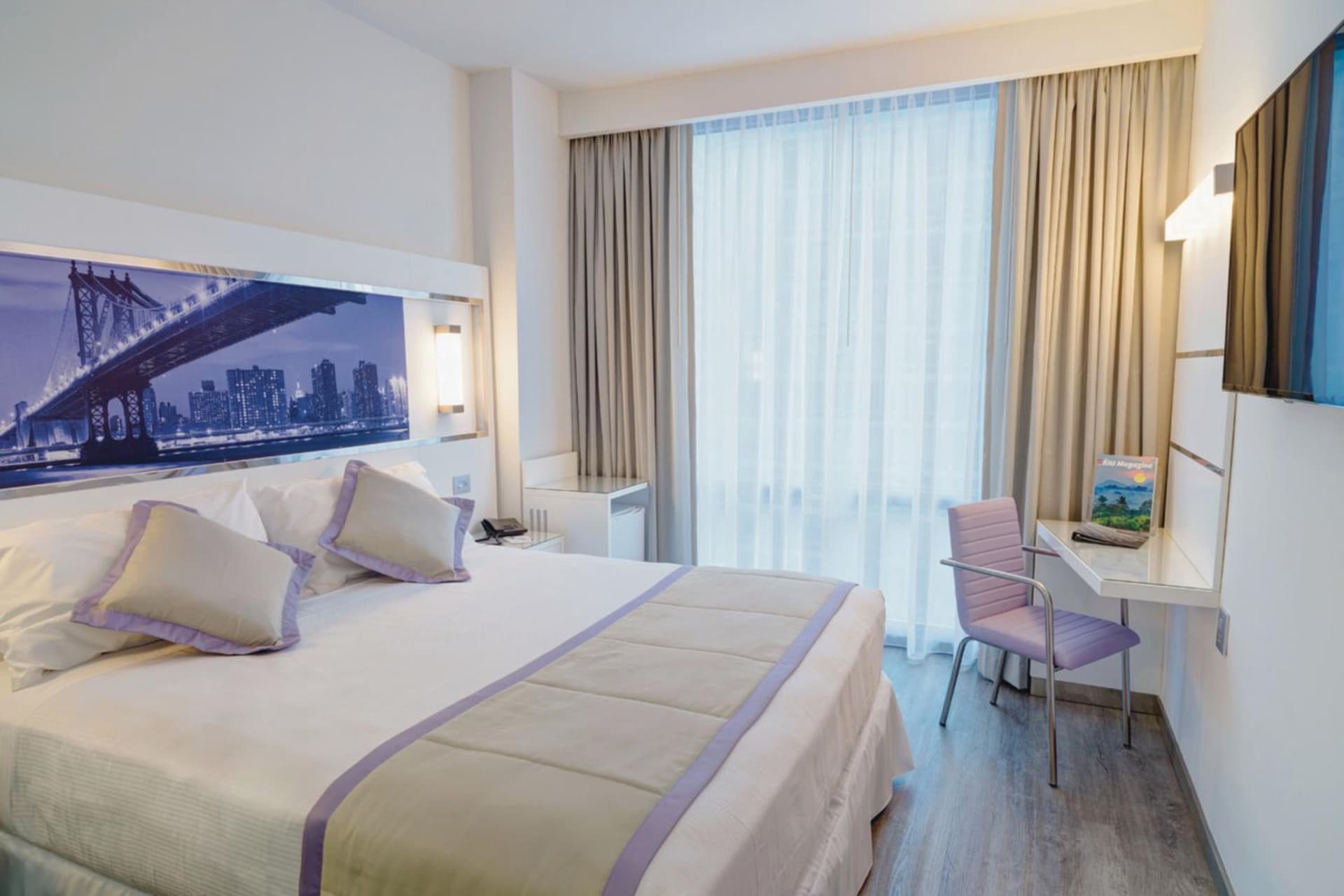 Riu Plaza New York Times Square interior in New York, NY — gallery photo 2