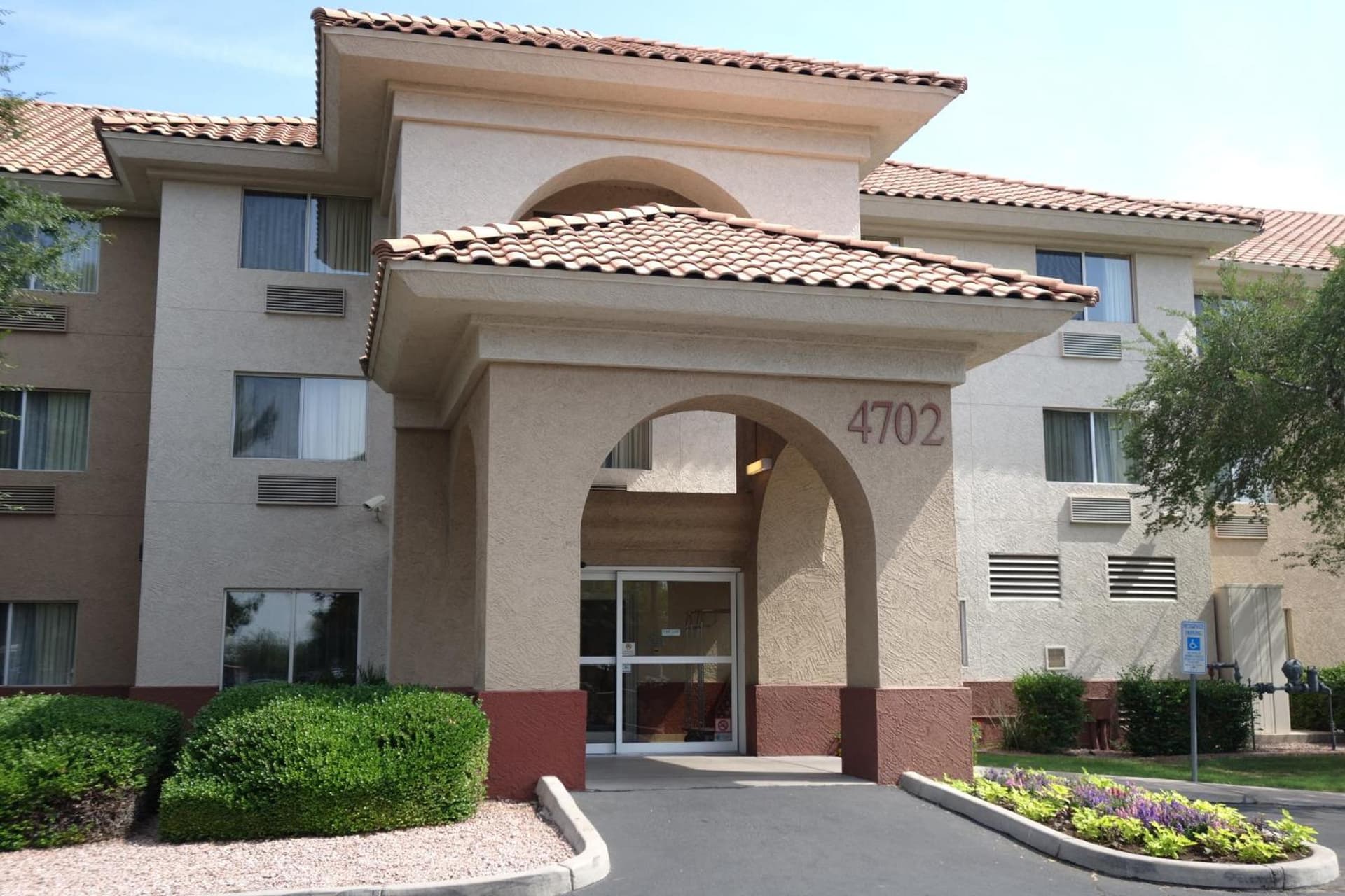 Country Inn & Suites by Radisson, Phoenix Airport, AZ gallery photo in Phoenix, AZ — image 49