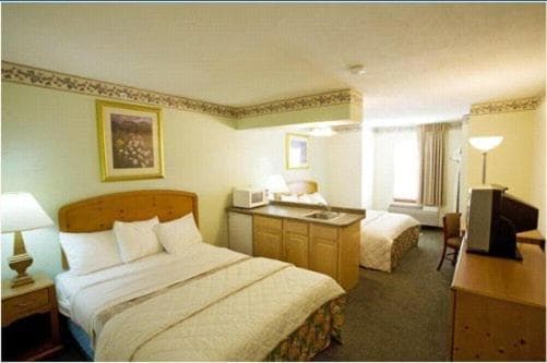 Americas Best Value Inn Three Rivers gallery photo in Three Rivers, MI — image 41