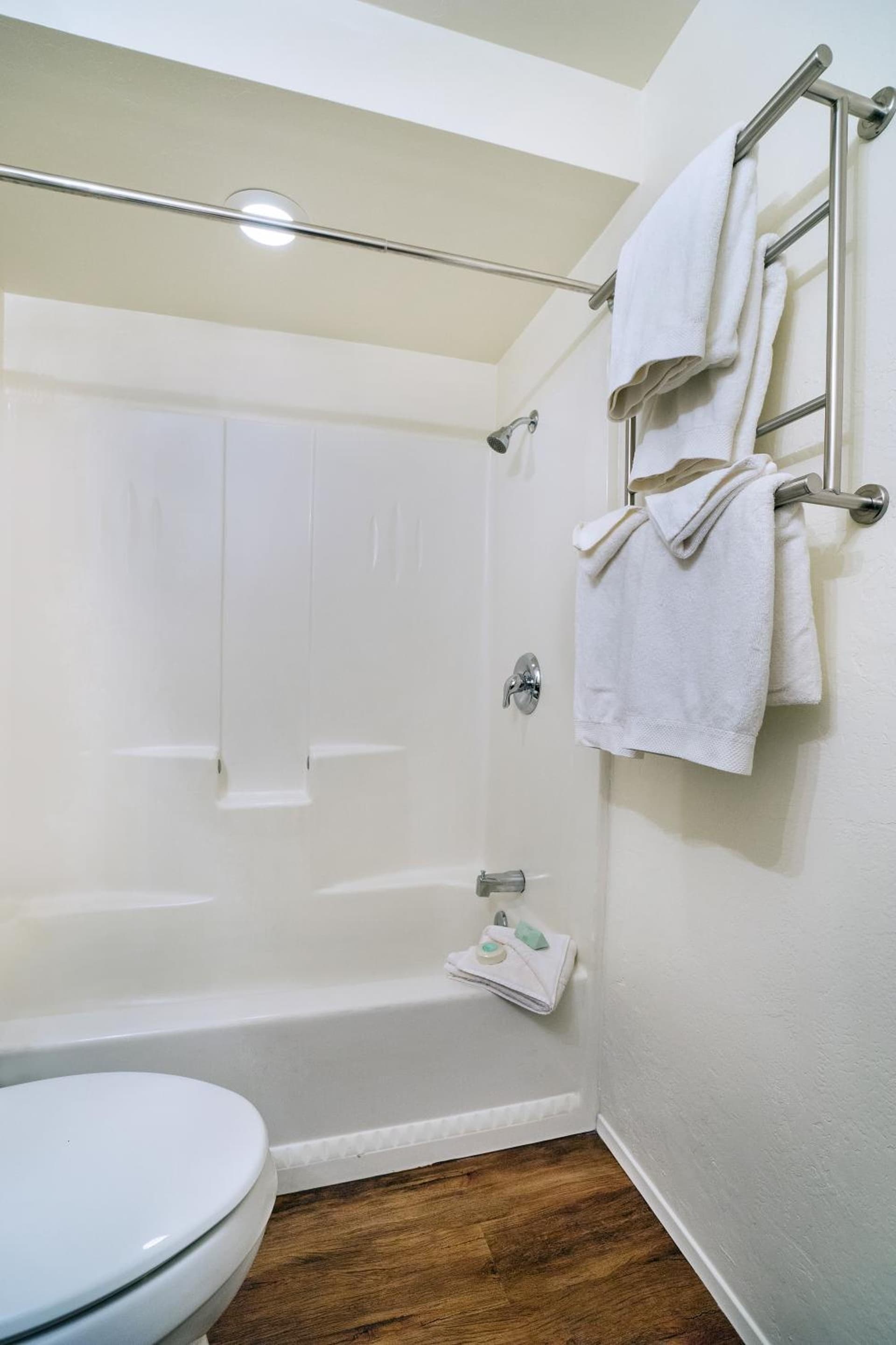 Pantai Inn gallery photo in San Diego, CA — image 130