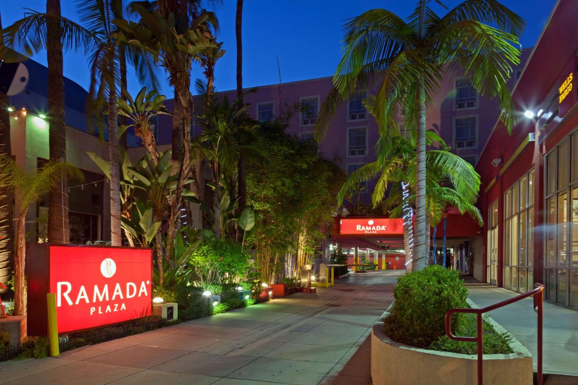 Ramada Plaza by Wyndham West Hollywood Hotel & Suites interior in Los Angeles, CA — gallery photo 2