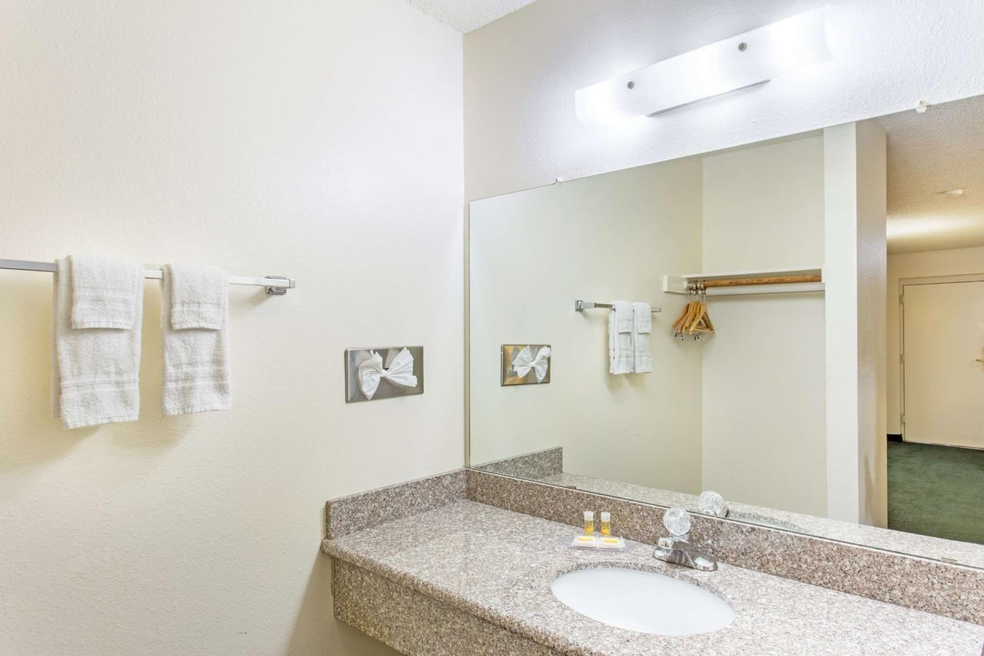 Travel Inn - Mesa interior in Mesa, AZ — gallery photo 2