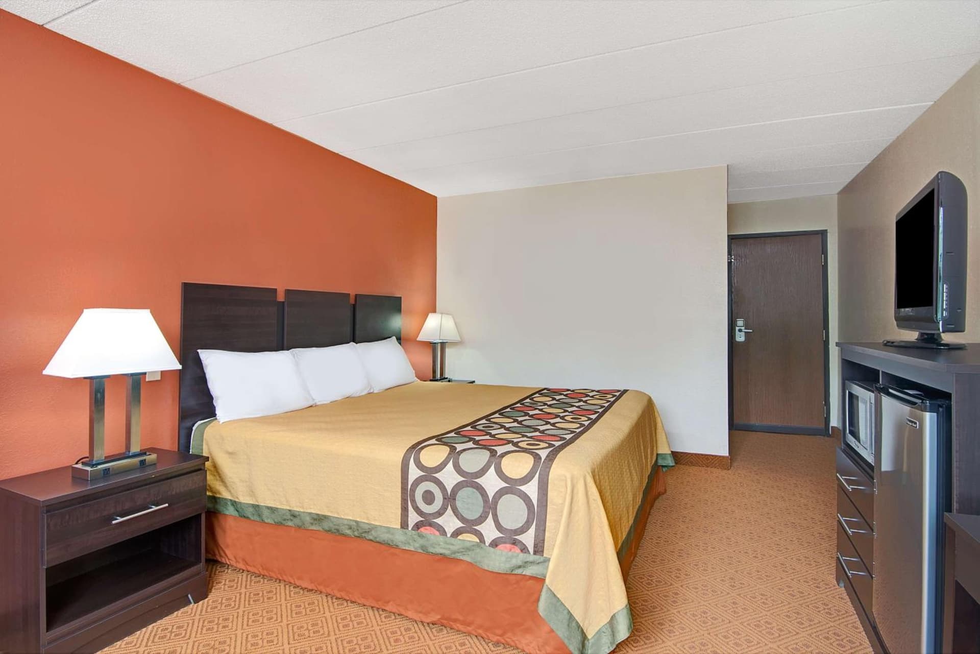 Super 8 by Wyndham Stamford/New York City Area gallery photo in Stamford, CT — image 21