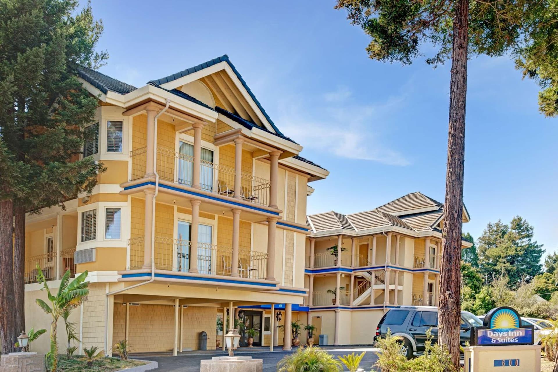 Hotel Solares featured exterior or lobby in Santa Cruz, CA — similar hotel