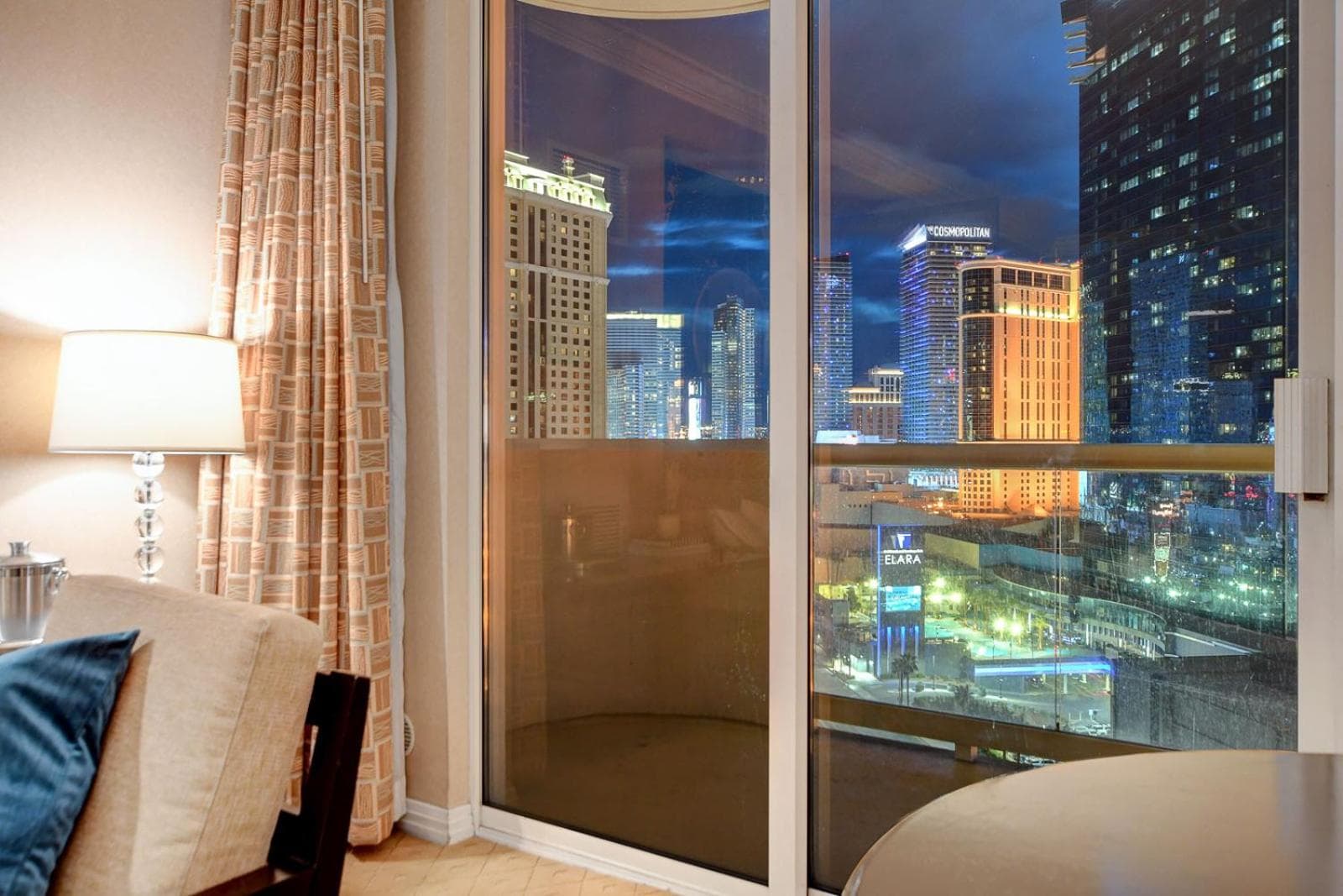 Suite Hub LV HIGH floor Sphere view MGM Signature gallery photo in Paradise, NV — image 82