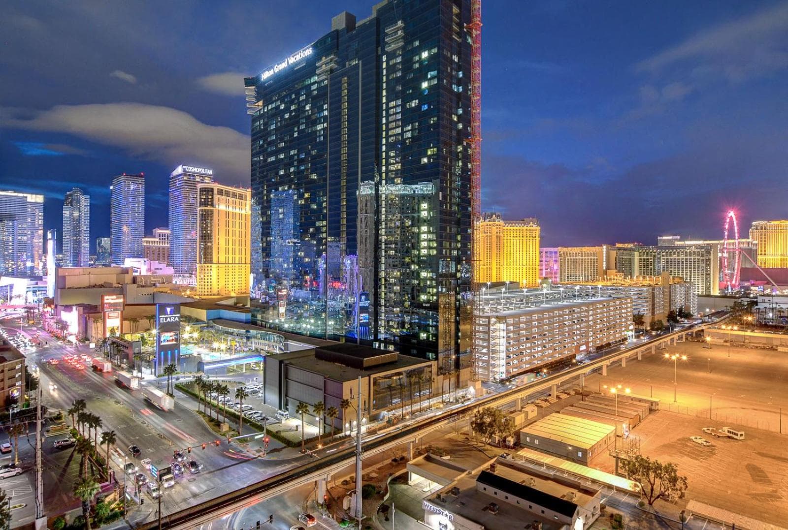Suite Hub LV HIGH floor Sphere view MGM Signature gallery photo in Paradise, NV — image 83