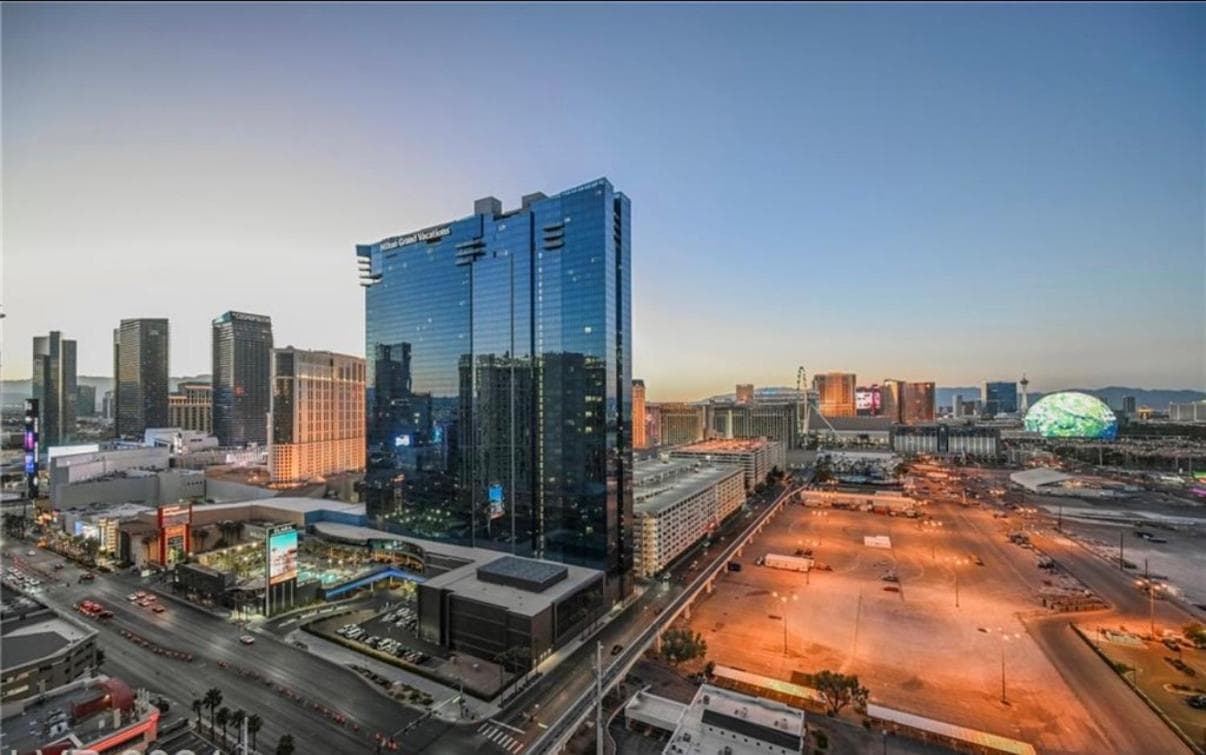 Incredible 1BD 2BTH Suite MGM Signature*Balcony View gallery photo in Paradise, NV — image 34