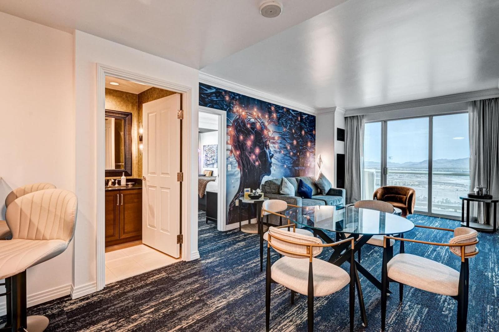 Suite Hub LV HIGH floor Sphere view MGM Signature gallery photo in Paradise, NV — image 90