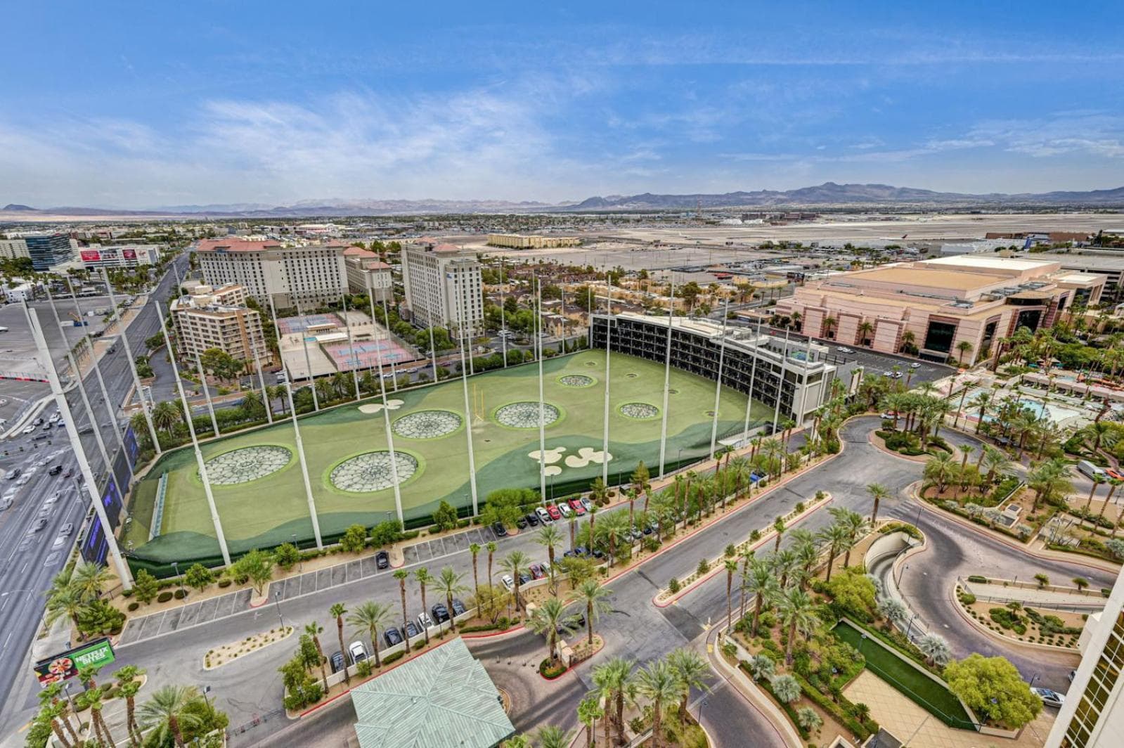 Suite Hub LV HIGH floor Sphere view MGM Signature gallery photo in Paradise, NV — image 64