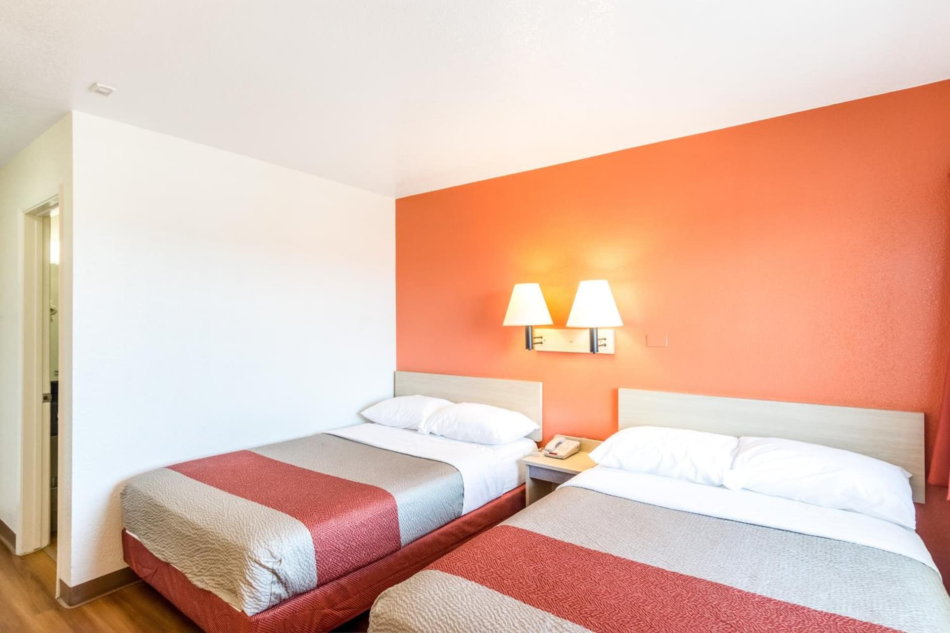Motel 6-Redding, CA - Central gallery photo in Redding, CA — image 36
