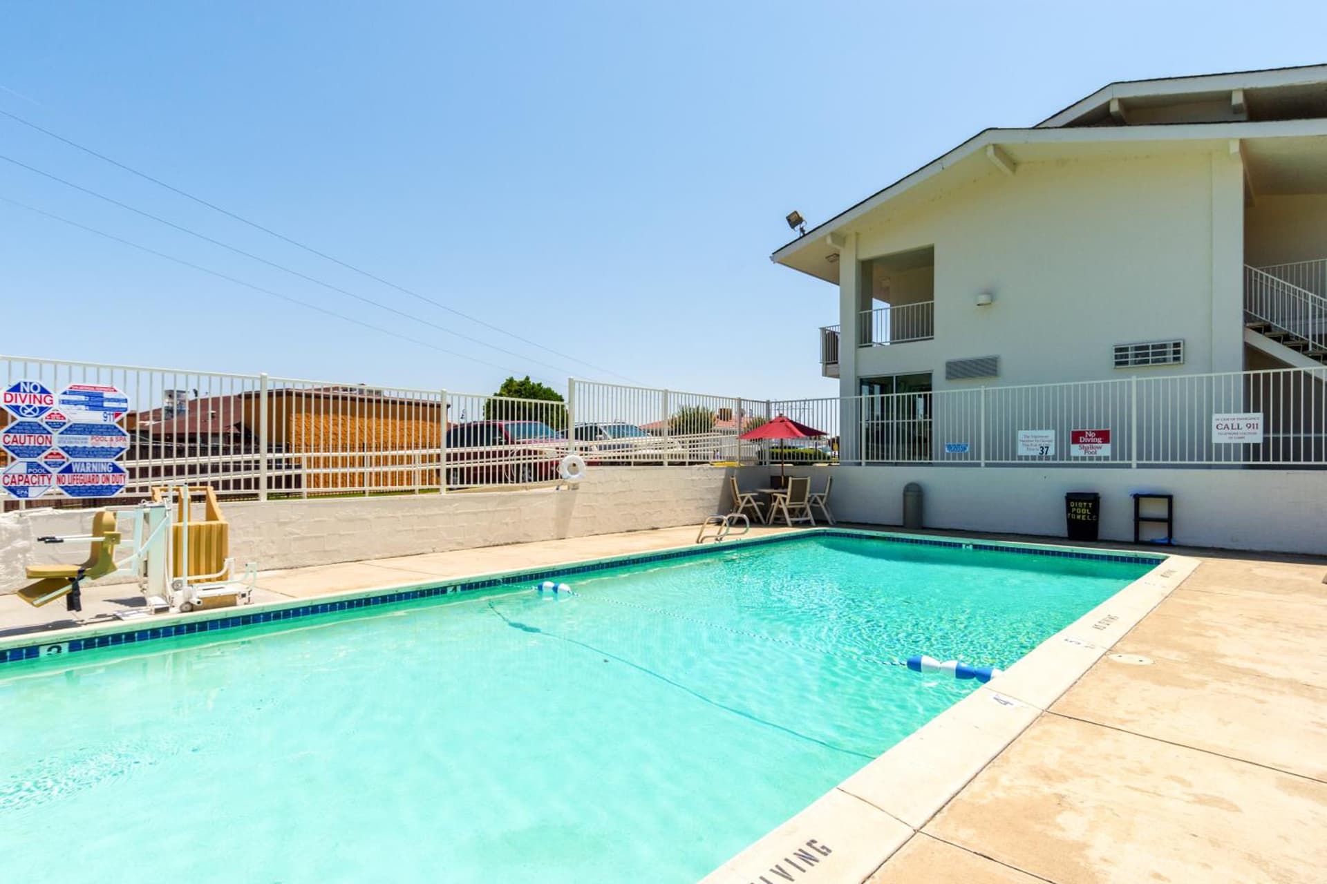 Motel 6-Redding, CA - Central gallery photo in Redding, CA — image 32