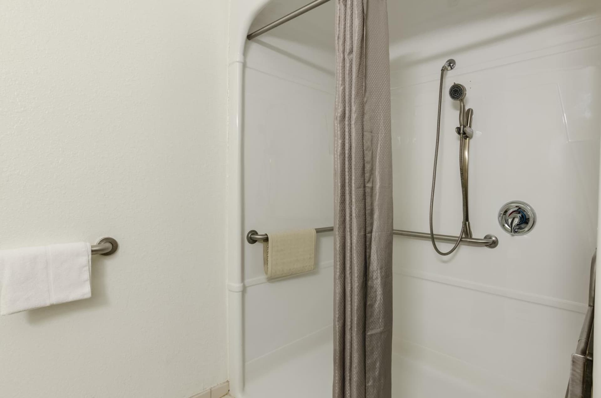 Motel 6-Bristol, VA gallery photo in Bristol, VA — image 31