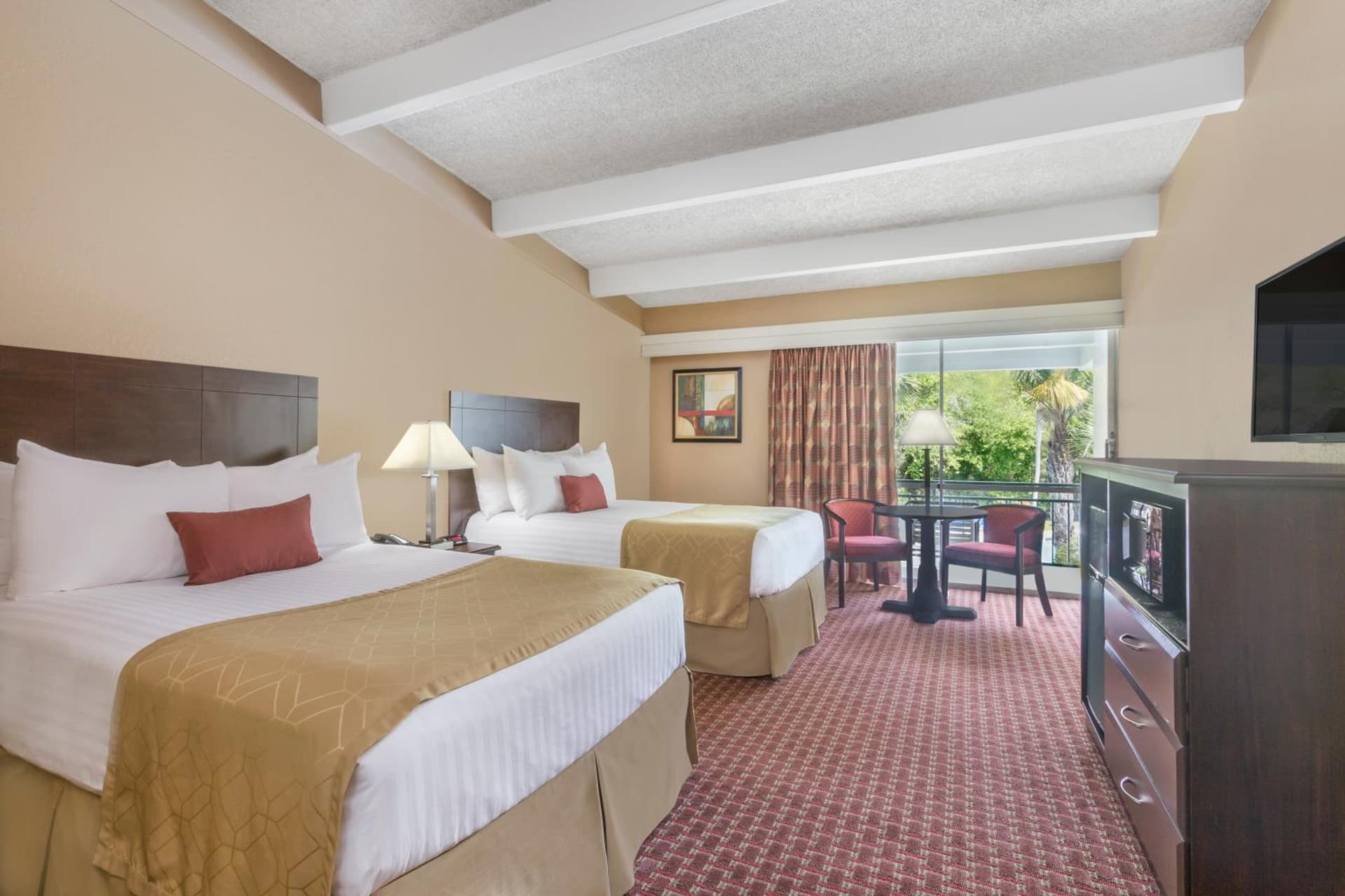 Travelodge by Wyndham Lakeland gallery photo in Lakeland, FL — image 24